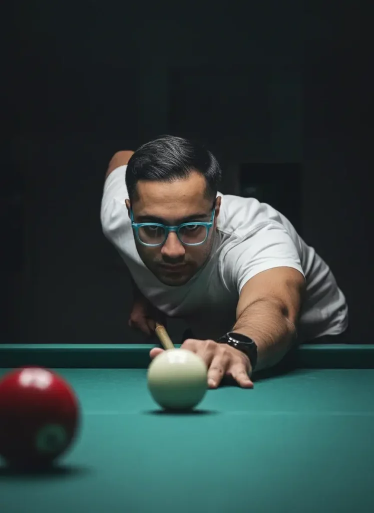 نمونه عکس ساخته شده با هوش مصنوعی برای پرتره سینمایی یک بازیکن بیلیارد، نتیجه تبدیل عکس به پرتره حرفه ای.
